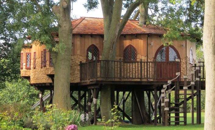 บ้านต้นไม้สุดหรู บ้านต้นไม้สุดหรู