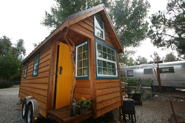 บ้านกระทัดรัด บ้านกระทัดรัด