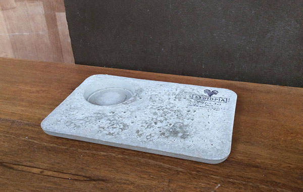 ที่วางแก้วสไตล์ดิบๆ