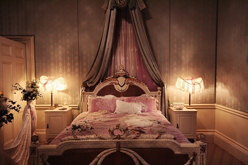 เทคนิคแต่งห้องนอนให้โรแมนติก เทคนิคแต่งห้องนอนให้โรแมนติก